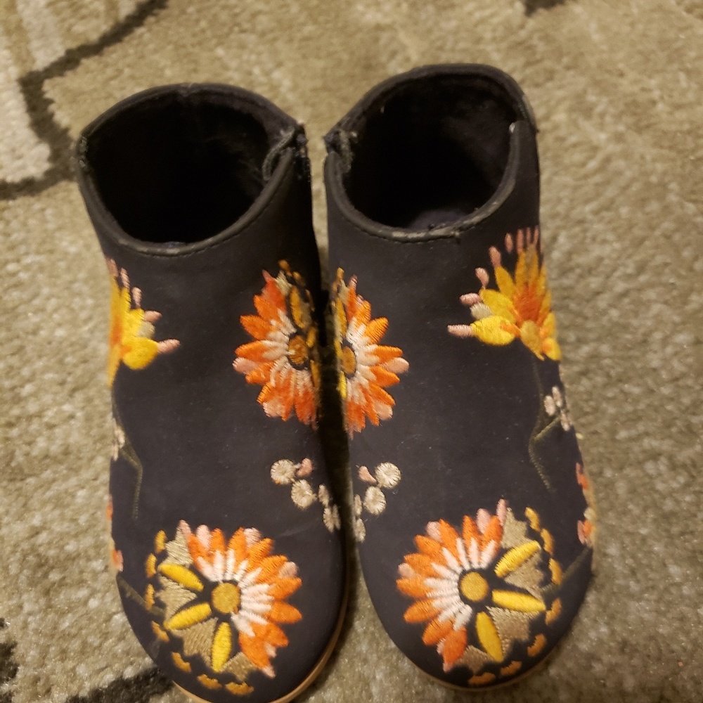 Toddler shoes
